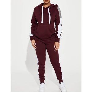 ✨Burgundy Analissa Jogger Set, Small✨